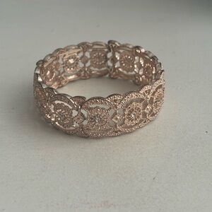 Gold bracelet